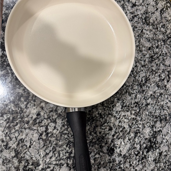Greenpan Elegant Cream Skillet with Black Handle 12” - Picture 1 of 2